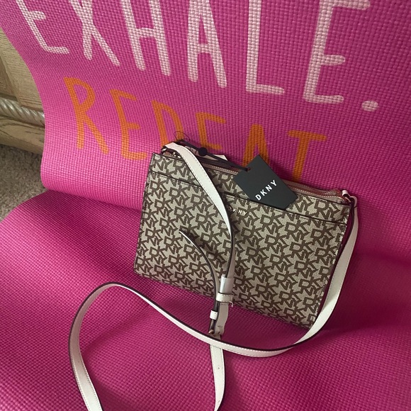 DKNK New Crossbody Bag - Picture 6 of 6